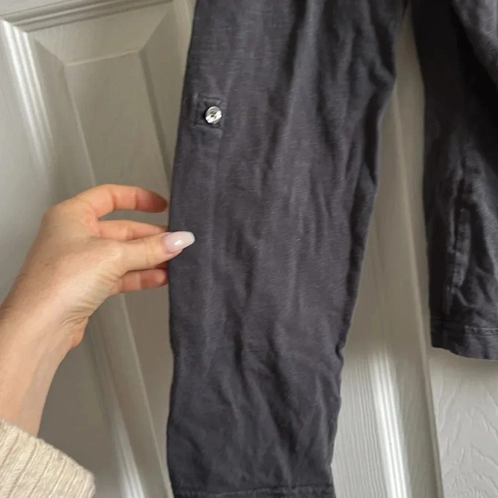 Carhartt | Women’s Gray | Button Down Long Sleeve Shirt | size M
